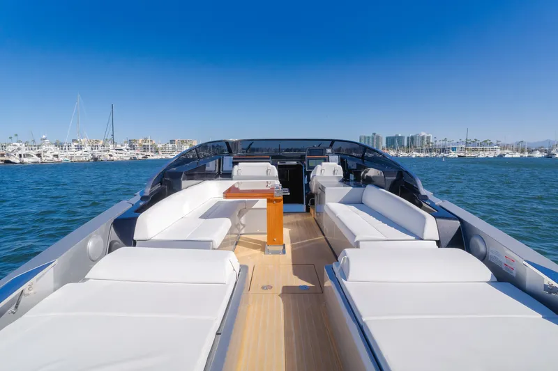 Mrs. Nicely Yacht Photos Pics RIVA 48 DOLCERIVA 2020