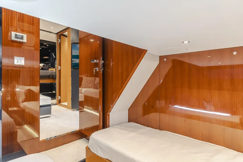 Mrs. Nicely Yacht Photos Pics RIVA 48 DOLCERIVA 2020