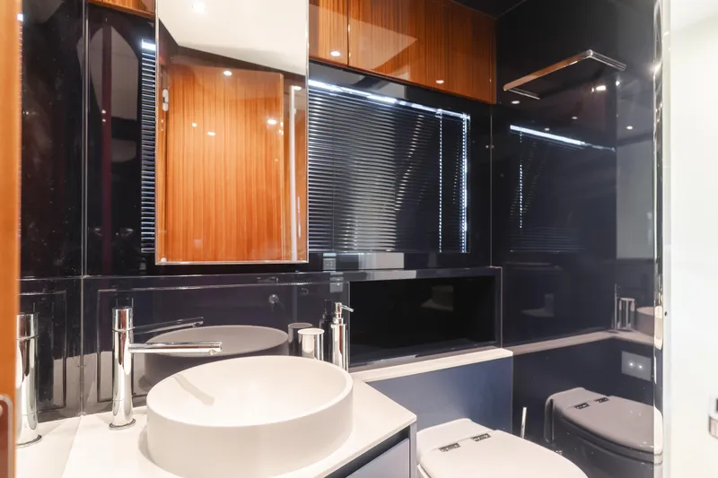 Mrs. Nicely Yacht Photos Pics RIVA 48 DOLCERIVA 2020