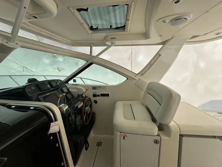 Gracie J Yacht Photos Pics 