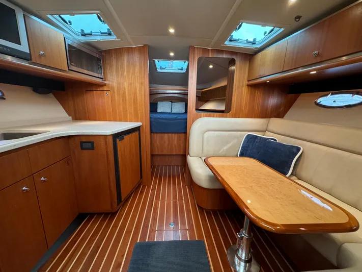 Gracie J Yacht Photos Pics 