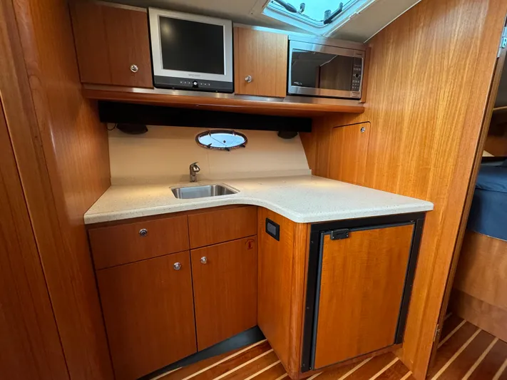 Gracie J Yacht Photos Pics 