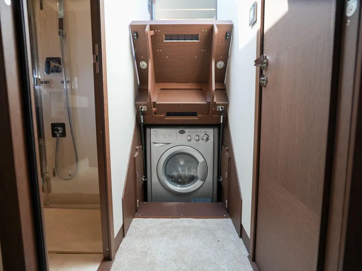 Final Answer Yacht Photos Pics 