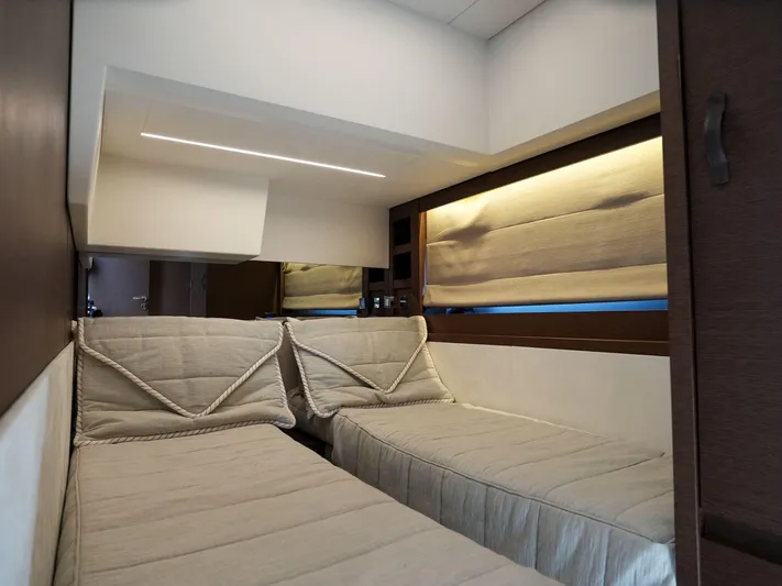 Final Answer Yacht Photos Pics 