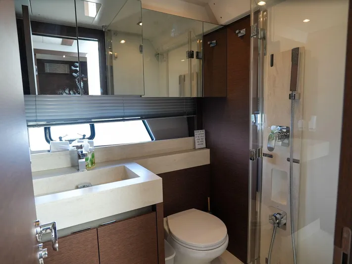 Final Answer Yacht Photos Pics 