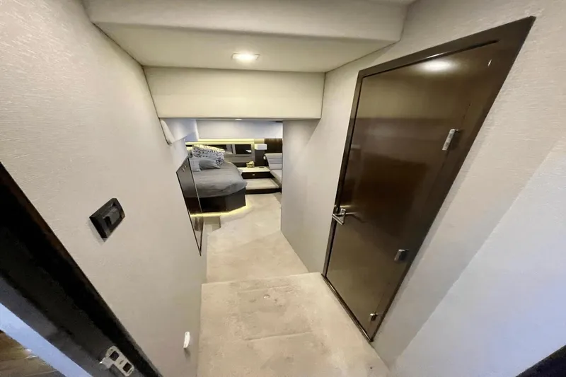 Risk Taker Yacht Photos Pics 