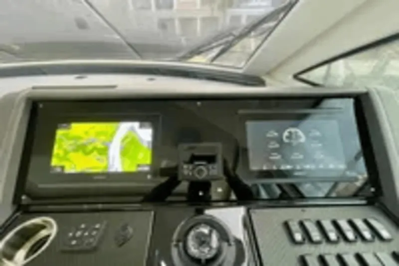 Risk Taker Yacht Photos Pics 