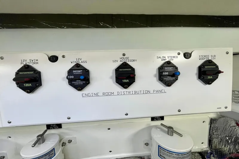 Risk Taker Yacht Photos Pics 