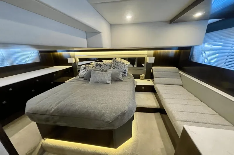 Risk Taker Yacht Photos Pics 