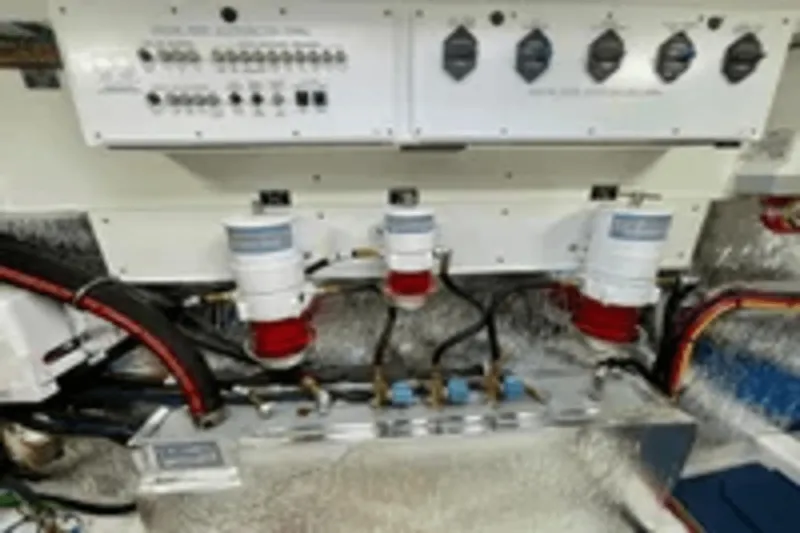 Risk Taker Yacht Photos Pics 