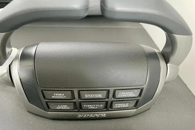 Risk Taker Yacht Photos Pics 