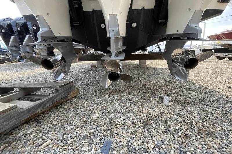 Zuzu's Petals Yacht Photos Pics 