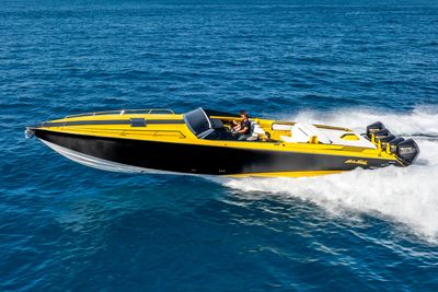 Yacht