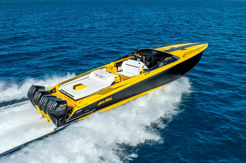 Purley Pleasure Yacht Photos Pics 2021 Nor-Tech 460 Flyer speedboat cruising on open blue water.