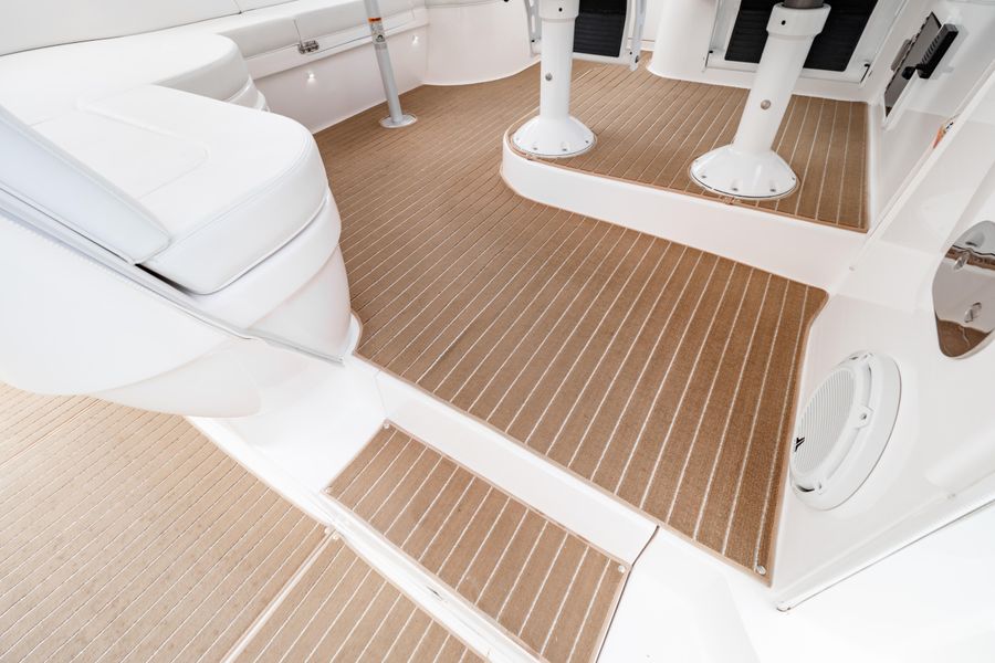 2018 Intrepid 475 Sport Yacht