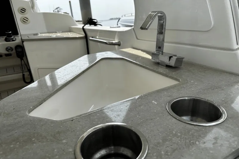 Zuzu's Petals Yacht Photos Pics 