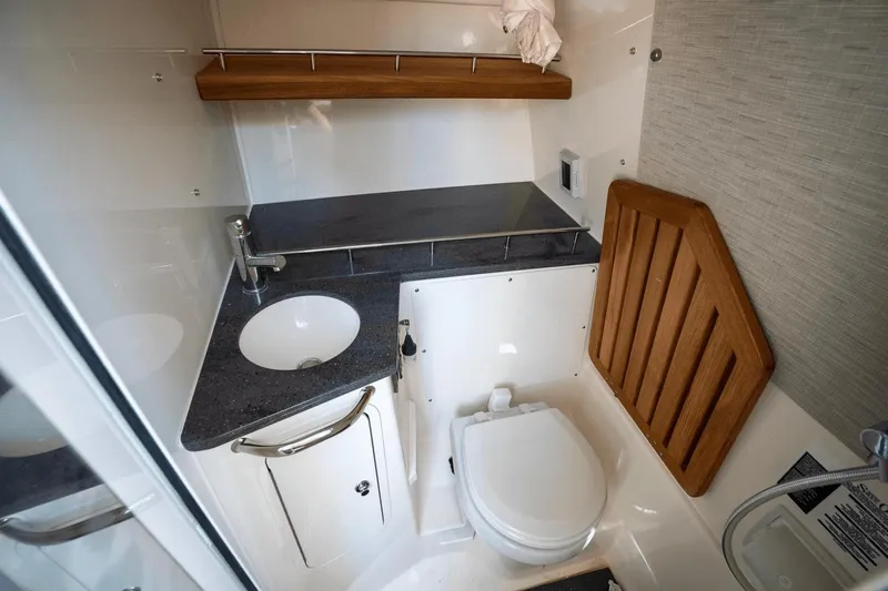 Zuzu's Petals Yacht Photos Pics 