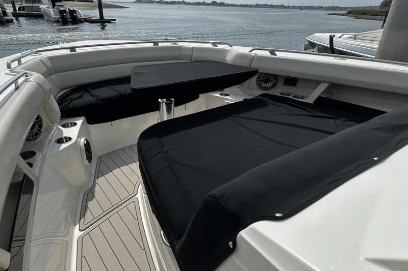 Zuzu's Petals Yacht Photos Pics 