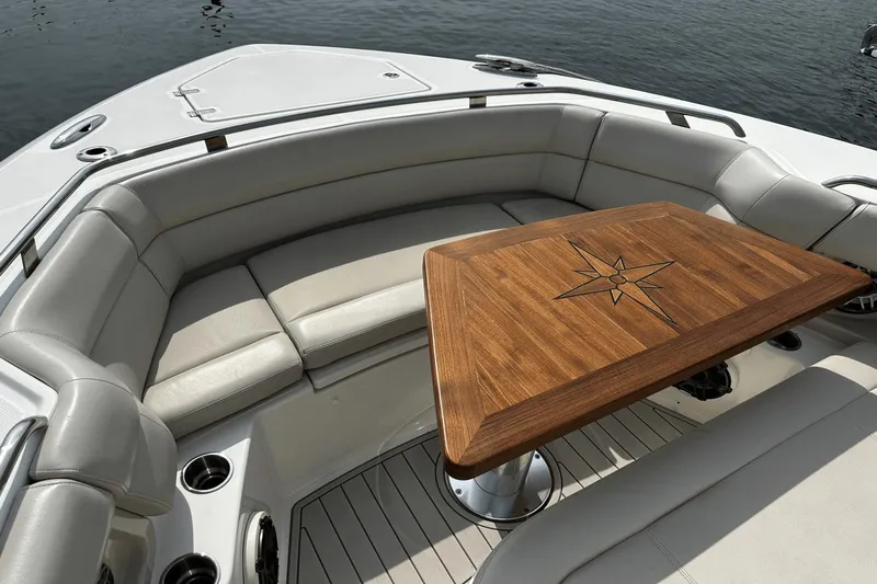 Zuzu's Petals Yacht Photos Pics 