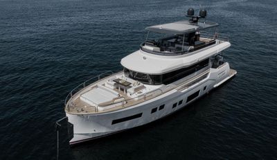 Yacht