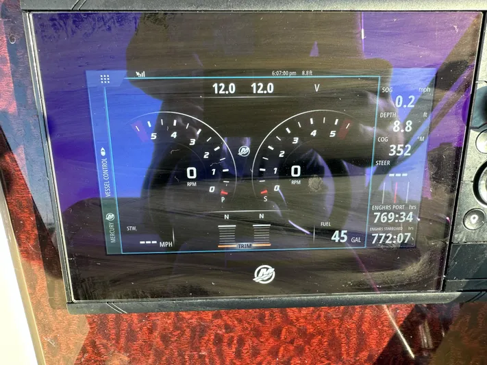  Yacht Photos Pics SmartCraft Display