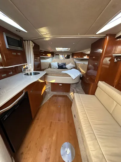  Yacht Photos Pics Cabin