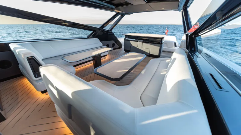 Fellowship II Yacht Photos Pics 