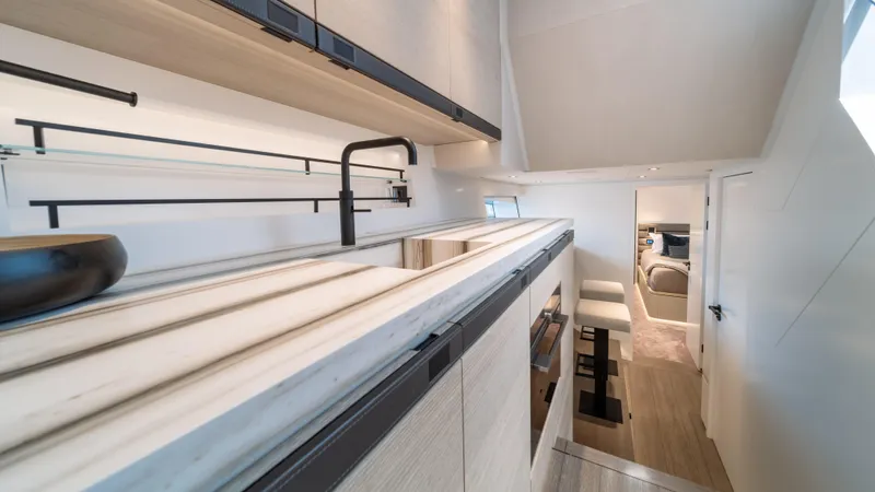 Fellowship II Yacht Photos Pics 