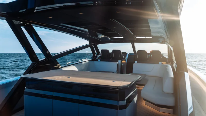 Fellowship II Yacht Photos Pics 