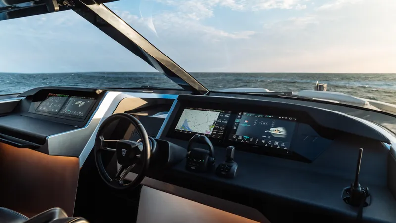 Fellowship II Yacht Photos Pics 