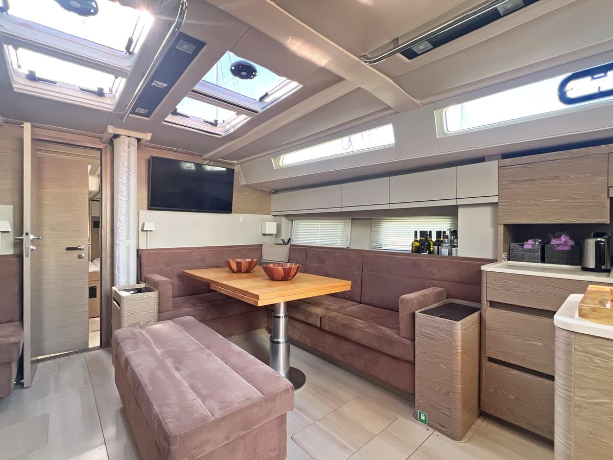 2017 Hanse 53 