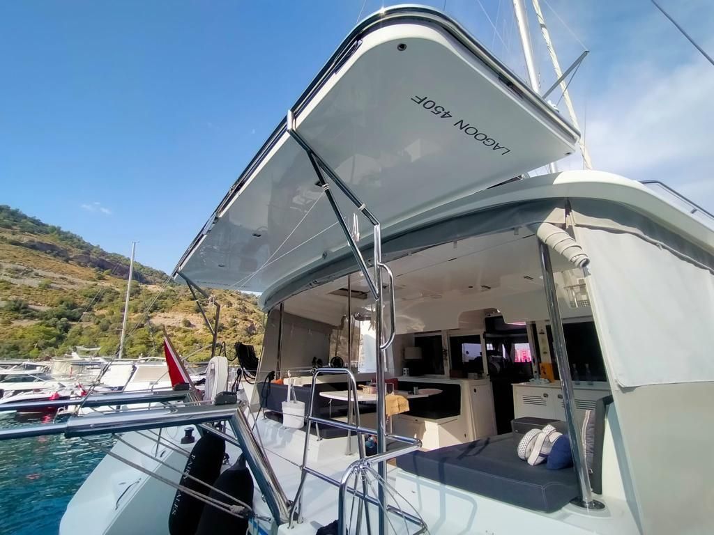 2018 Lagoon 45 