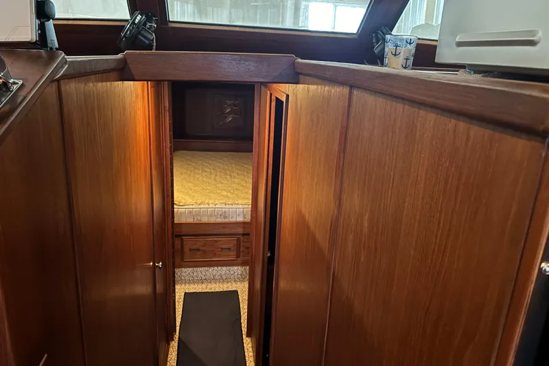 Encore II Yacht Photos Pics Teak companionway to staterooms