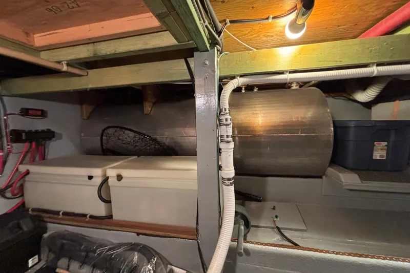 Encore II Yacht Photos Pics Port fuel tank and battery access