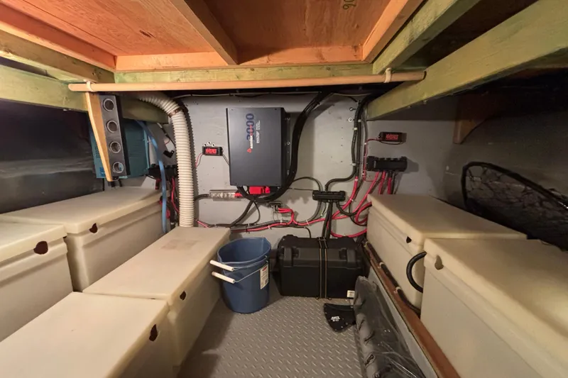 Encore II Yacht Photos Pics Batteries and Samlex 3000-watt Inverter/Charger