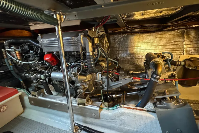 Encore II Yacht Photos Pics Port V-drive and stainless steel engine mounts