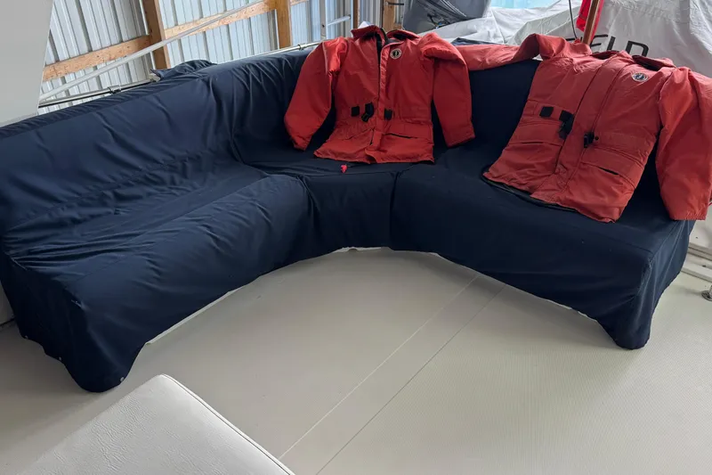 Encore II Yacht Photos Pics L-shaped seating with covers