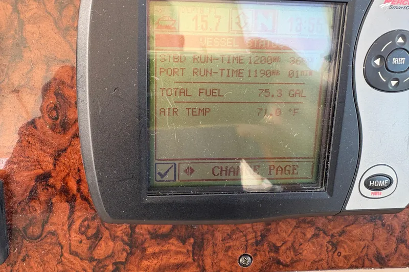 Devocean Yacht Photos Pics Display panel of a 2003 Sea Ray 360 Sundancer showing vessel status and fuel levels.