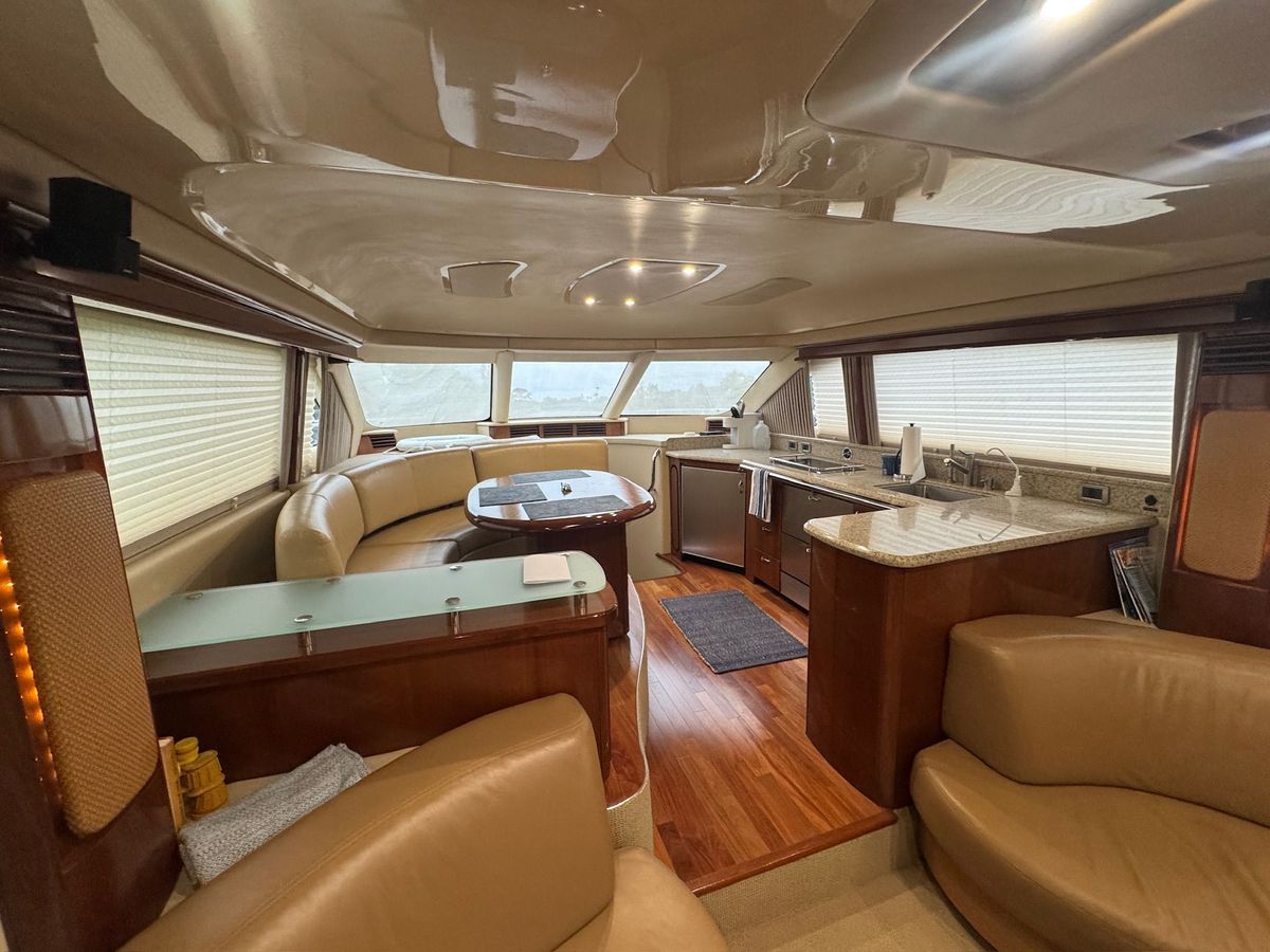 2005 Sea Ray 55 