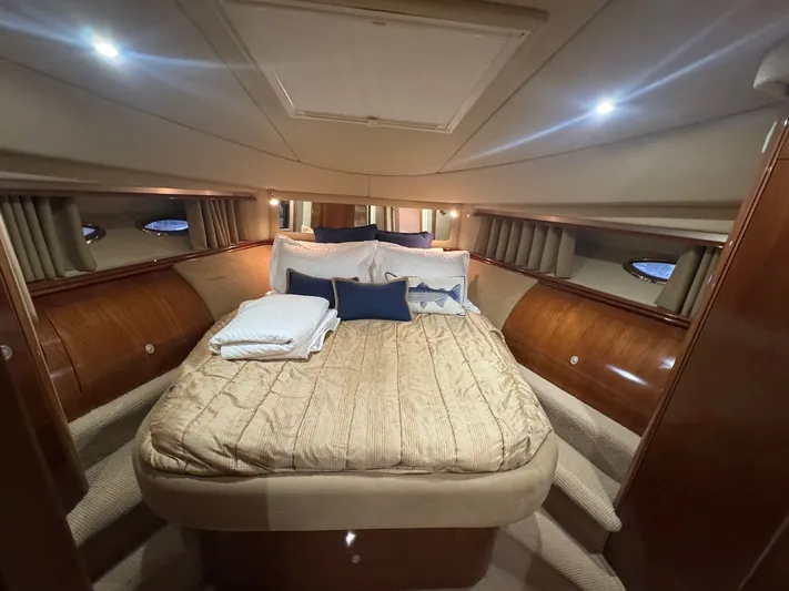 Dream Maker Yacht Photos Pics 