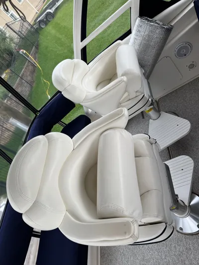 Dream Maker Yacht Photos Pics 