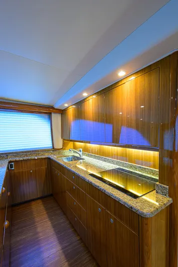 Never E Nuff Yacht Photos Pics 