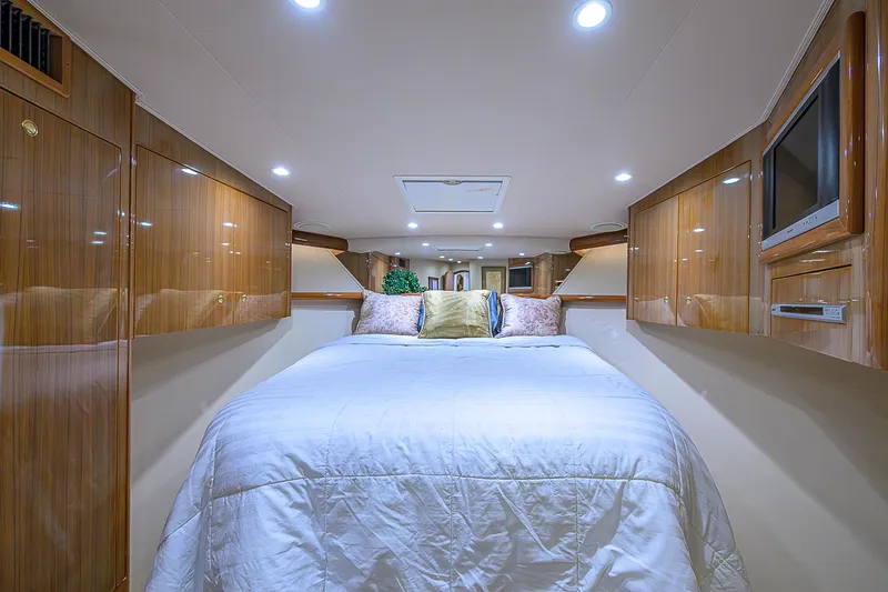 Never E Nuff Yacht Photos Pics 