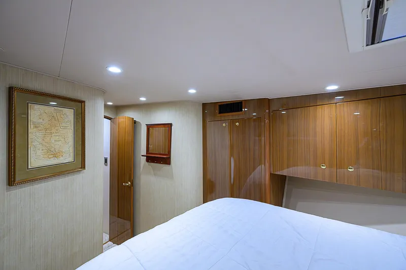 Never E Nuff Yacht Photos Pics 