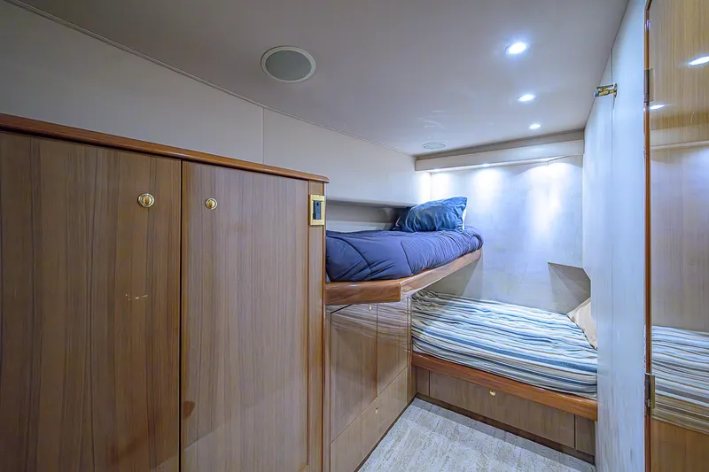 Never E Nuff Yacht Photos Pics 