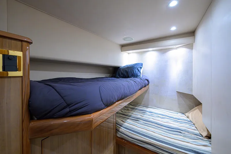 Never E Nuff Yacht Photos Pics 