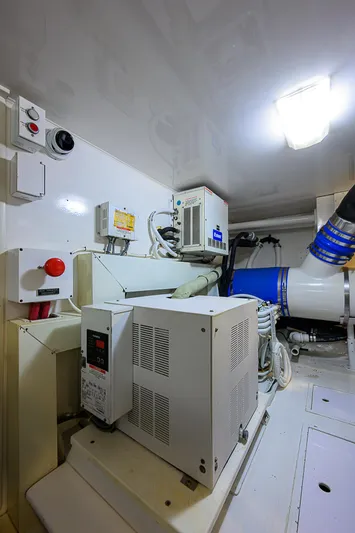 Never E Nuff Yacht Photos Pics 