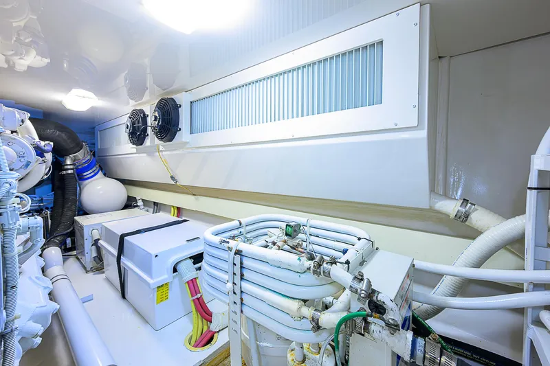 Never E Nuff Yacht Photos Pics 