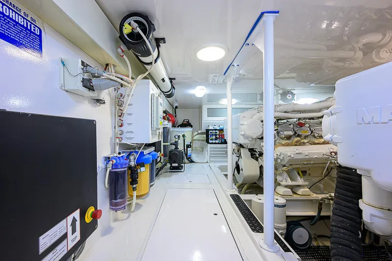 Never E Nuff Yacht Photos Pics 