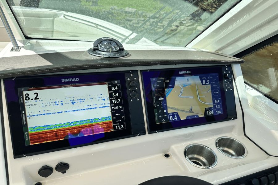 2021 Boston Whaler 280 Vantage